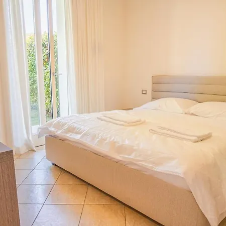 Endless Summer - Italian Homing Appartement *
